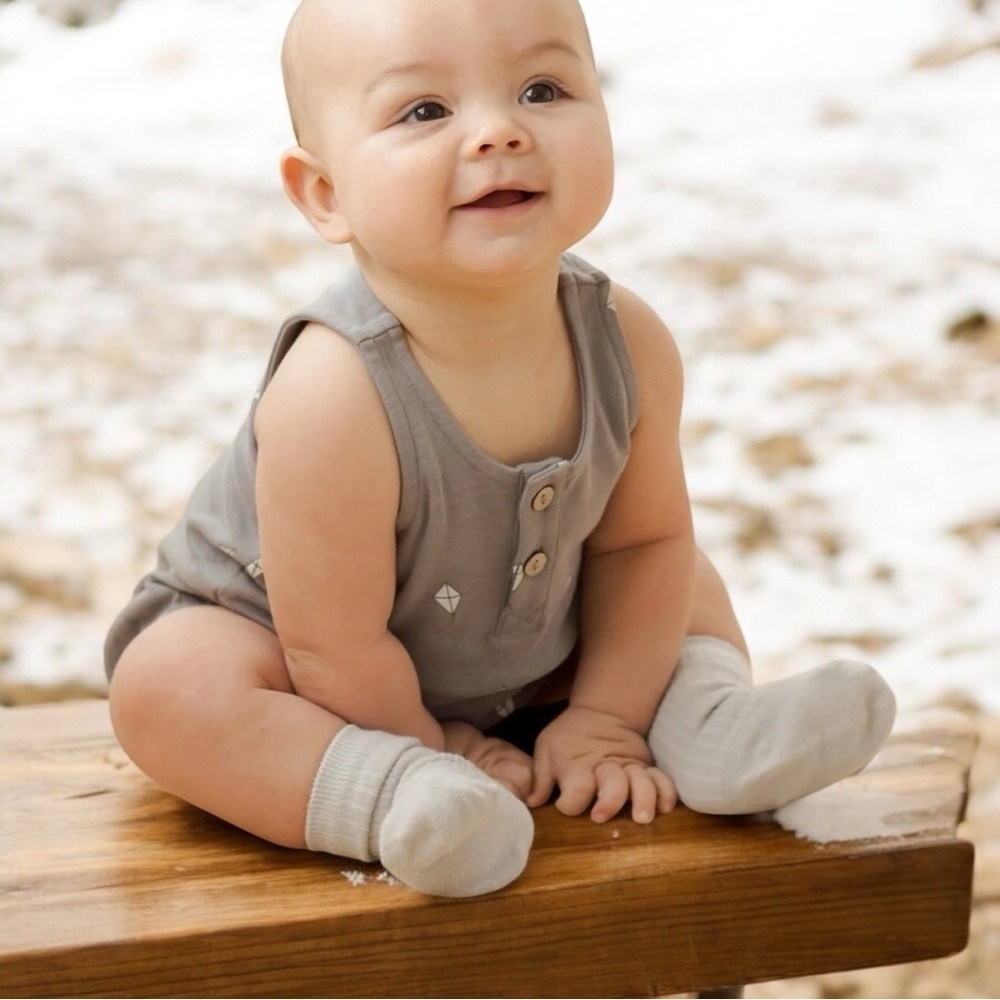 Quincy Mae Sleeveless Bubble Romper || Kites, Size 12-18 months, NWTS